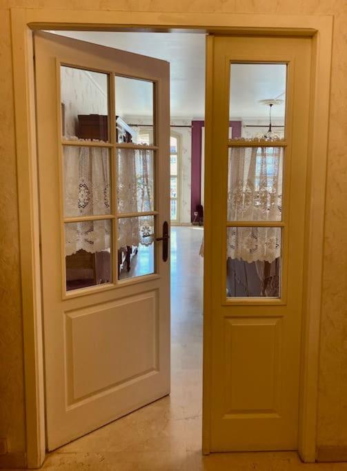 "Georgio" Grand Appartement Traversant Avec Vue Canal Et Parking Сет Екстер'єр фото