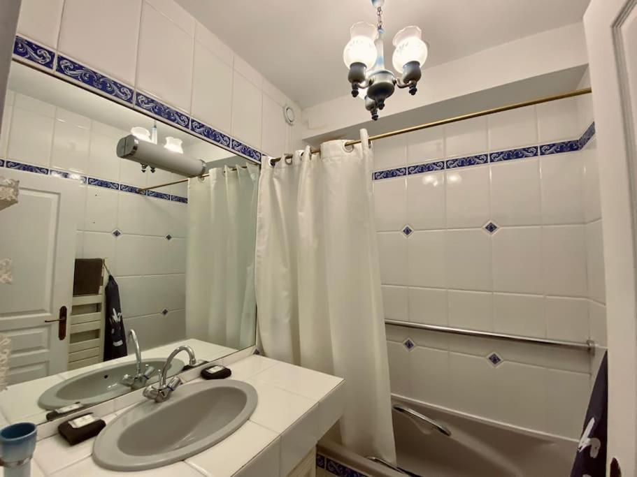 "Georgio" Grand Appartement Traversant Avec Vue Canal Et Parking Сет Екстер'єр фото